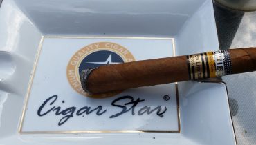 9 Year old cigar Aged perfectly in a Cigar Star humidor
