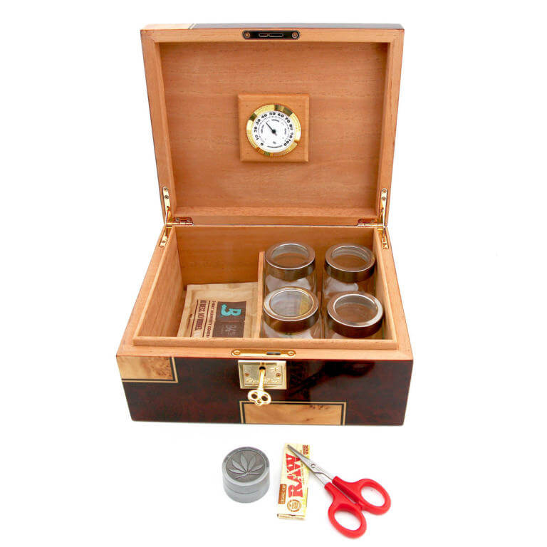 Deniro 4 Strain Cannabis Humidor Cigar Star