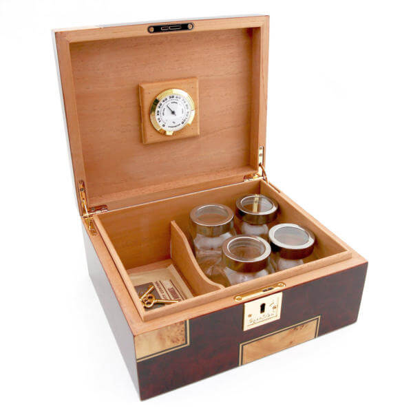 Deniro 4 Strain Cannabis Humidor Cigar Star