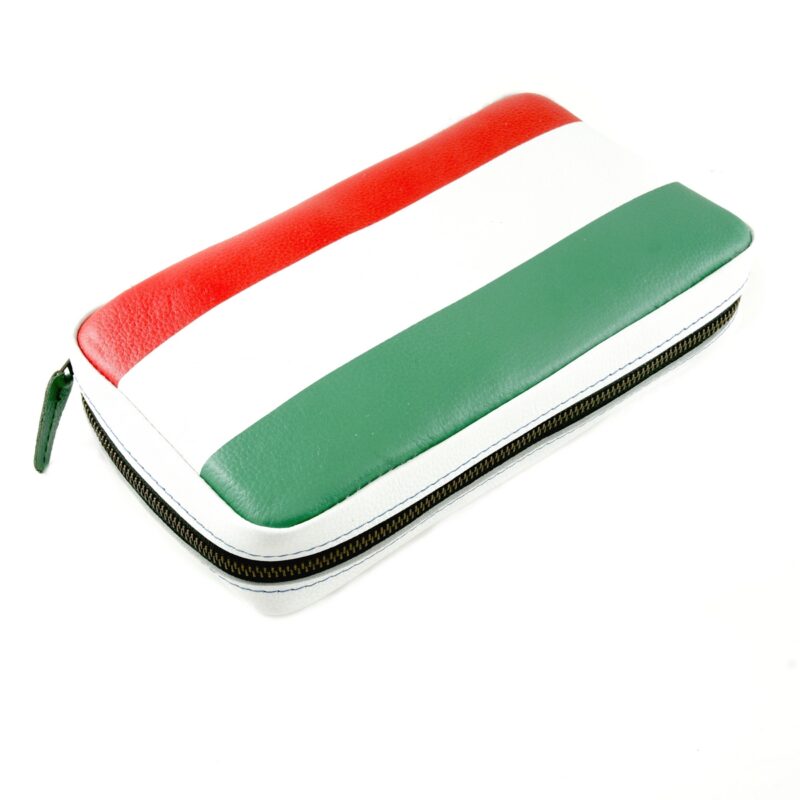 Full-grain Italian leather cigar case with Italian flag for cigar aficionados