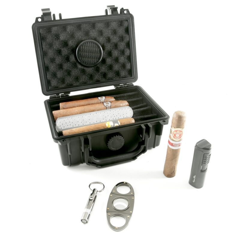 Travel humidor gift set