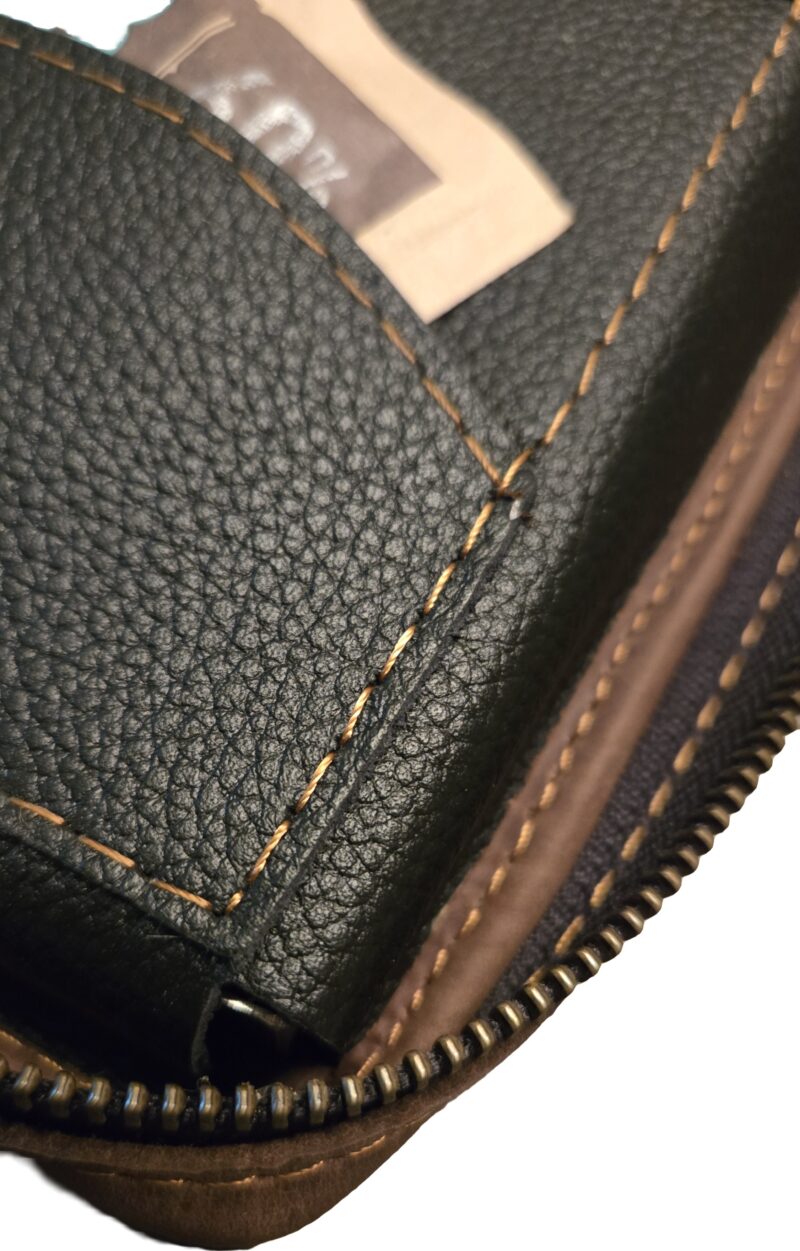 Luxury cigar case with cigar-rest strap and organized storage